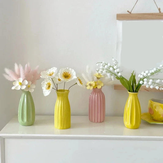 Petits Vases Colorés